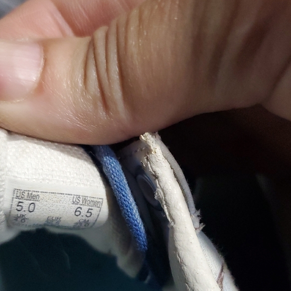 Vans Blue and White Vintage Devil Fruit Sneakers - Picture 6 of 12